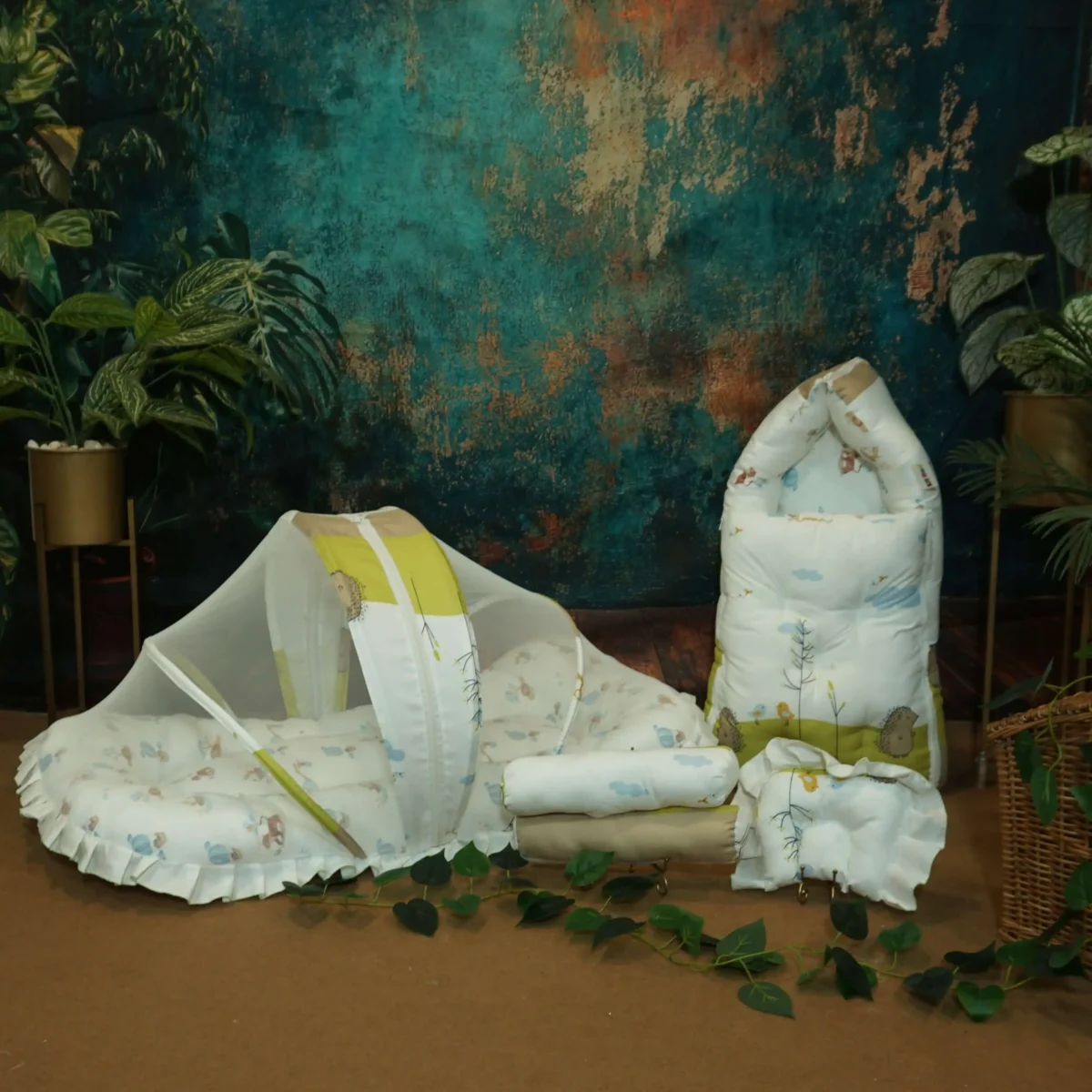 best seller precious combo mosquito nest bed and carry nest bed.