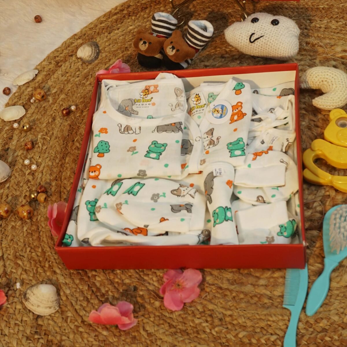 muslin baby clothes | newborn summer clothing set | muslin jabla set for baby | breathable muslin swaddle | newborn muslin clothing kit | baby summer essentials | muslin nappy set | newborn gift box India | baby clothing starter kit | LILBEE muslin baby wear